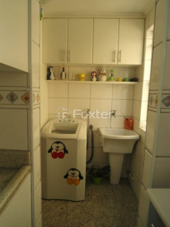 Image 10 - 1038606