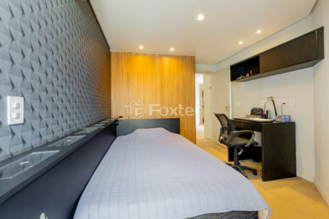 Image 37 - 1038610