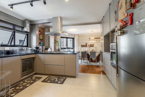 Image 32 - 1038610