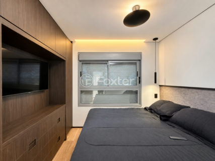 Image 22 - 1038611