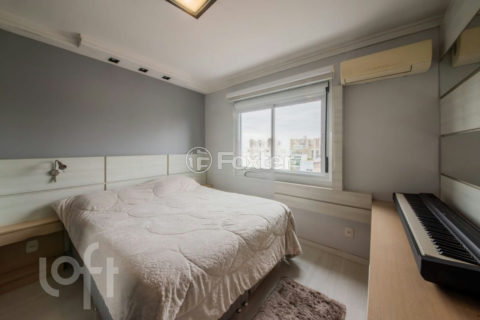 Image 7 - 1038615