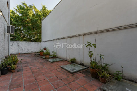 Image 16 - 1038621