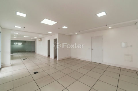 Image 4 - 1038623