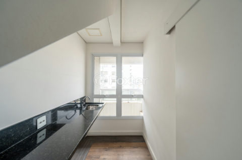 Image 30 - 1038623