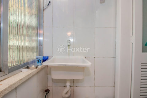 Image 17 - 1038666