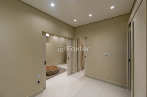 Image 3 - 1038671