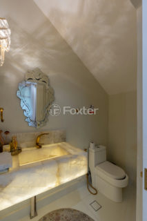 Image 32 - 1038671