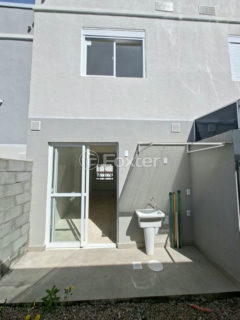 Image 9 - 1038678