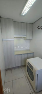 Image 4 - 1038686