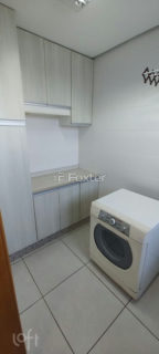 Image 31 - 1038686