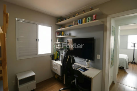 Image 15 - 1038688