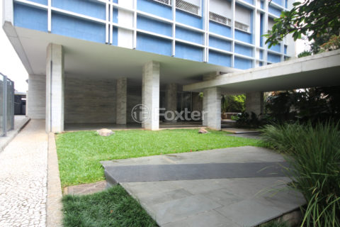 Image 53 - 1038690