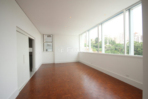 Image 37 - 1038690