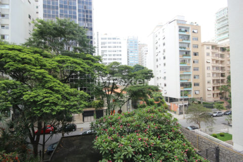 Image 17 - 1038690