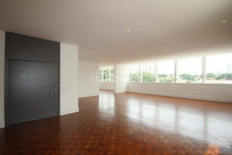 Image 42 - 1038690