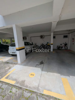 Image 29 - 1038706