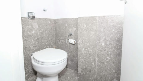 Image 31 - 1038735
