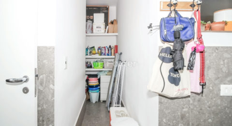 Image 30 - 1038735