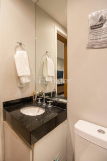 Image 7 - 1038760