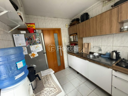 Image 4 - 1038772