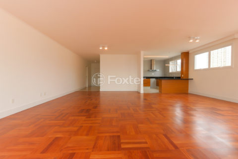 Image 4 - 1038794