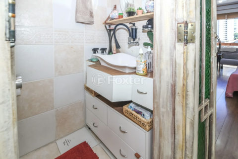 Image 31 - 1038858