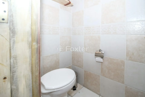 Image 33 - 1038858
