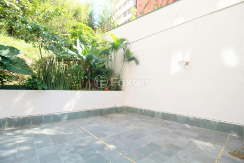 Image 40 - 1038870
