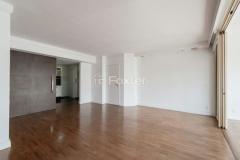 Image 4 - 1038931