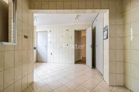 Image 27 - 1038932