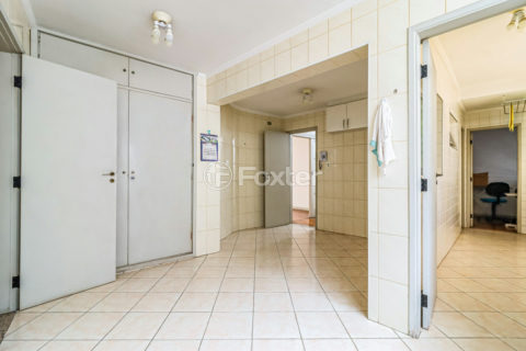 Image 30 - 1038932