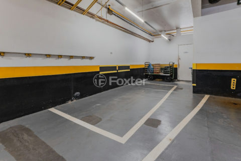 Image 34 - 1038935