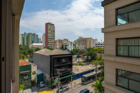 Image 8 - 1038941