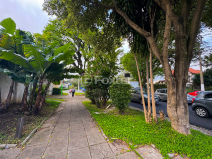 Image 48 - 1038943