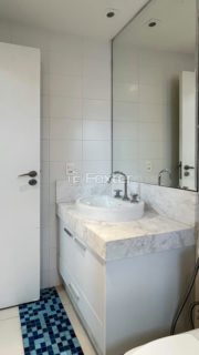 Image 29 - 1038949