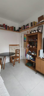 Image 8 - 1038960