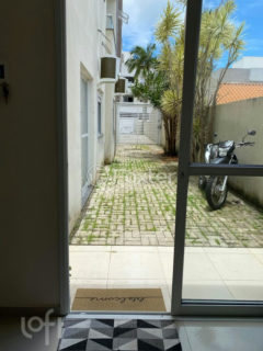 Image 9 - 1038964