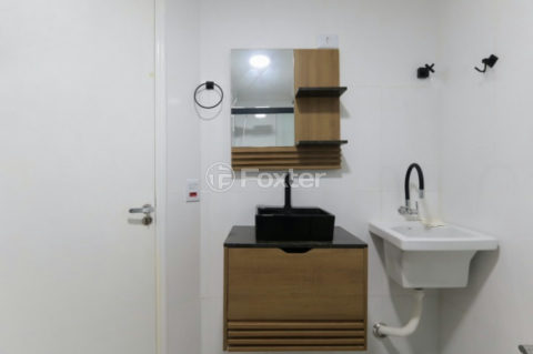 Image 9 - 1038991