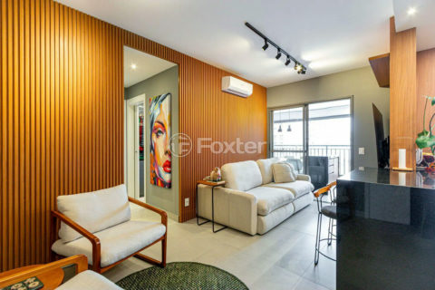 Image 1 - 1039001