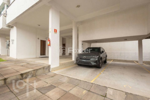 Image 23 - 1039053
