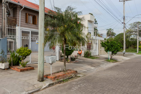 Image 30 - 1039072