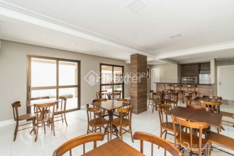 Image 2 - 1039074