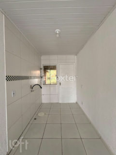 Image 4 - 1039095