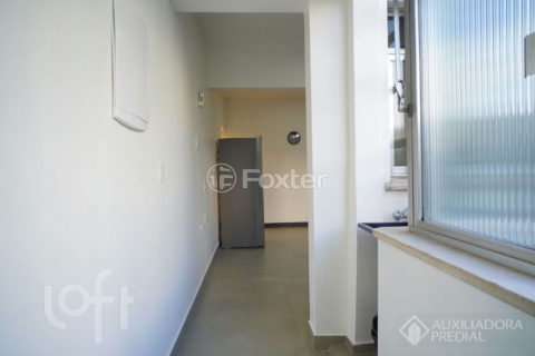 Image 10 - 1039152