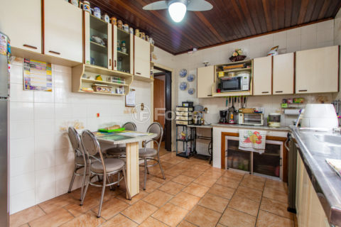 Image 15 - 1039165