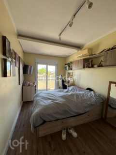 Image 22 - 1039178