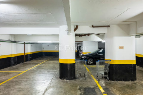 Image 37 - 1039248