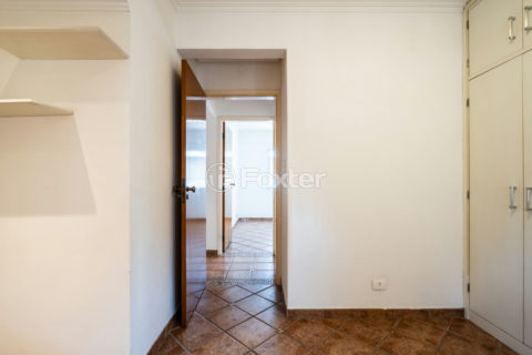 Image 32 - 1039248