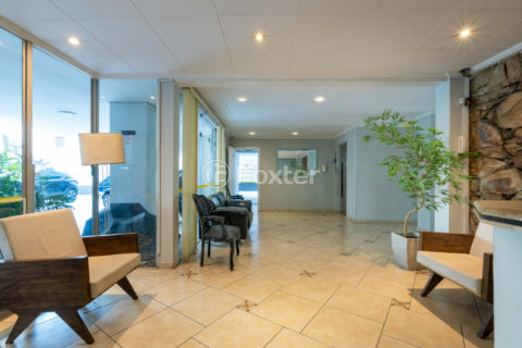 Image 28 - 1039249