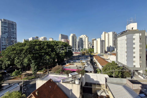Image 31 - 1039253